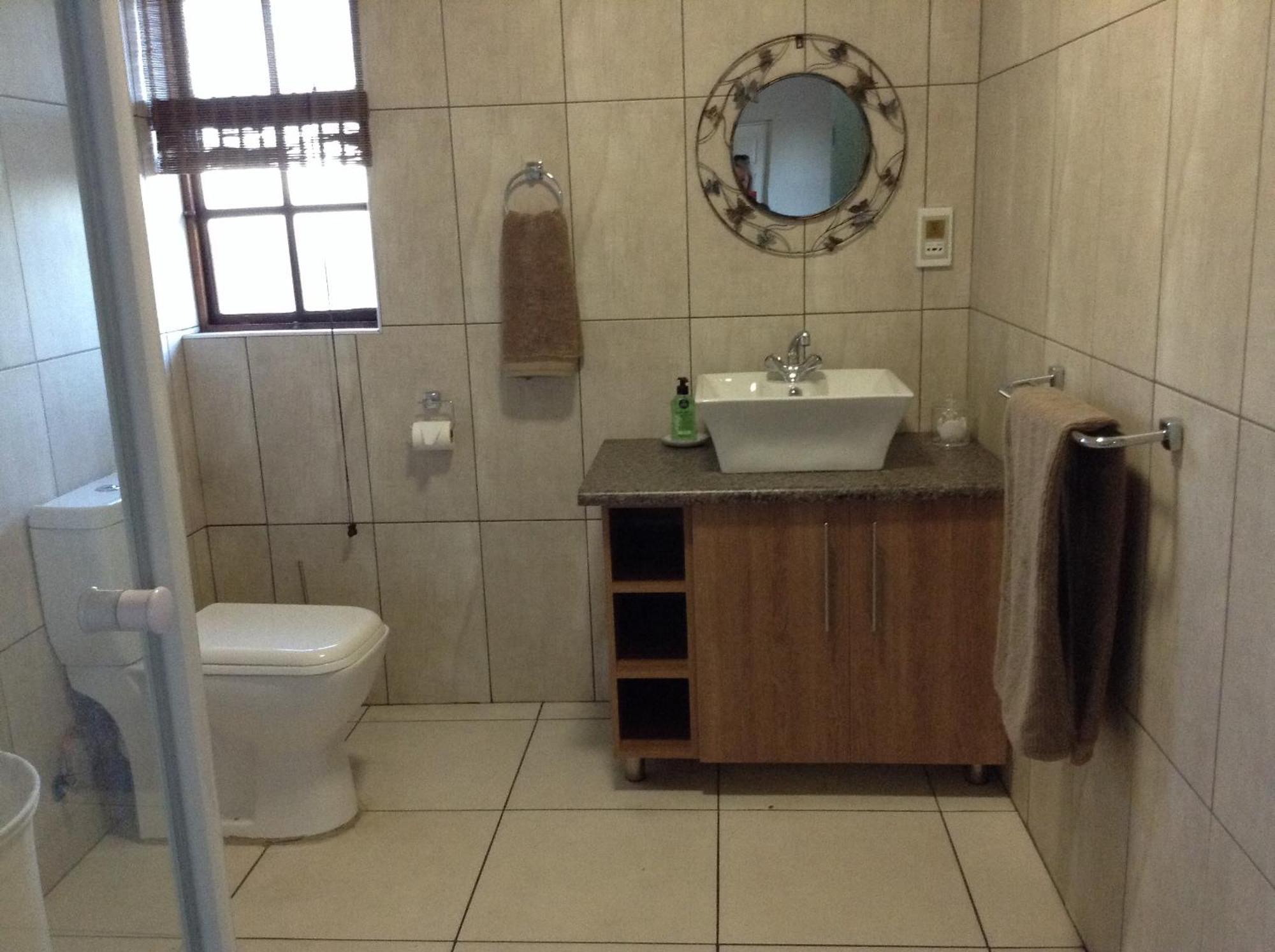 12 On Vaal Drive Guesthouse バンダービールパーク 部屋 写真